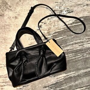 NWT - BRAND NEW Steve Madden DM248965 Crossbody Bag